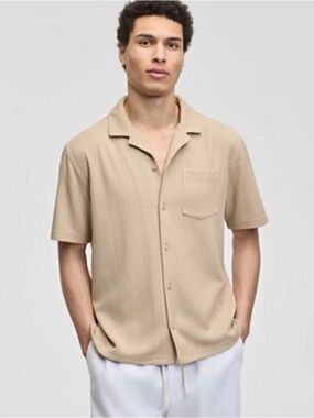 NWT Sun + Stone Woven Beige Button Up Shirt Size XXL.